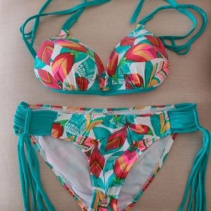 Gianni Bini Large bikini top and bottom